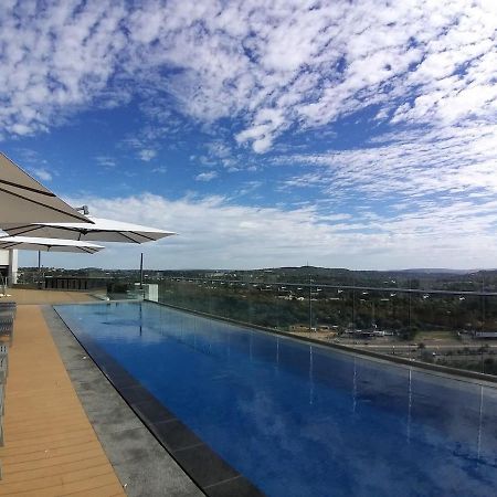 Menlyn Maine Apartments Pretoria Luaran gambar