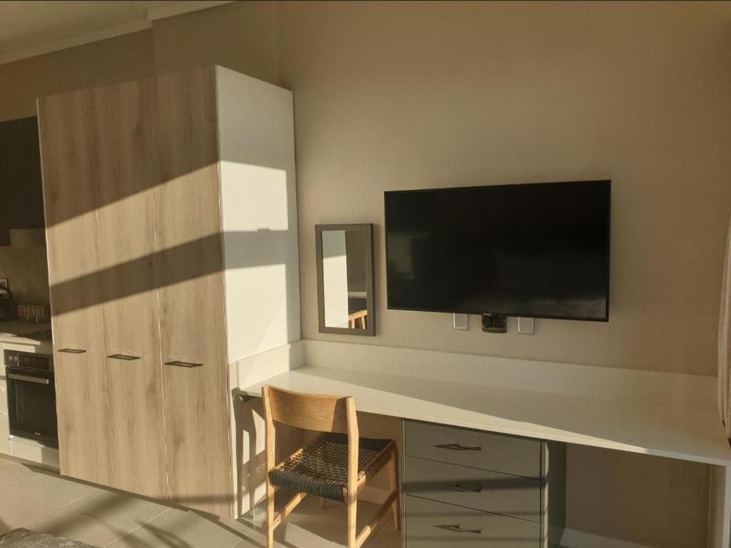 Menlyn Maine Apartments Pretoria Luaran gambar