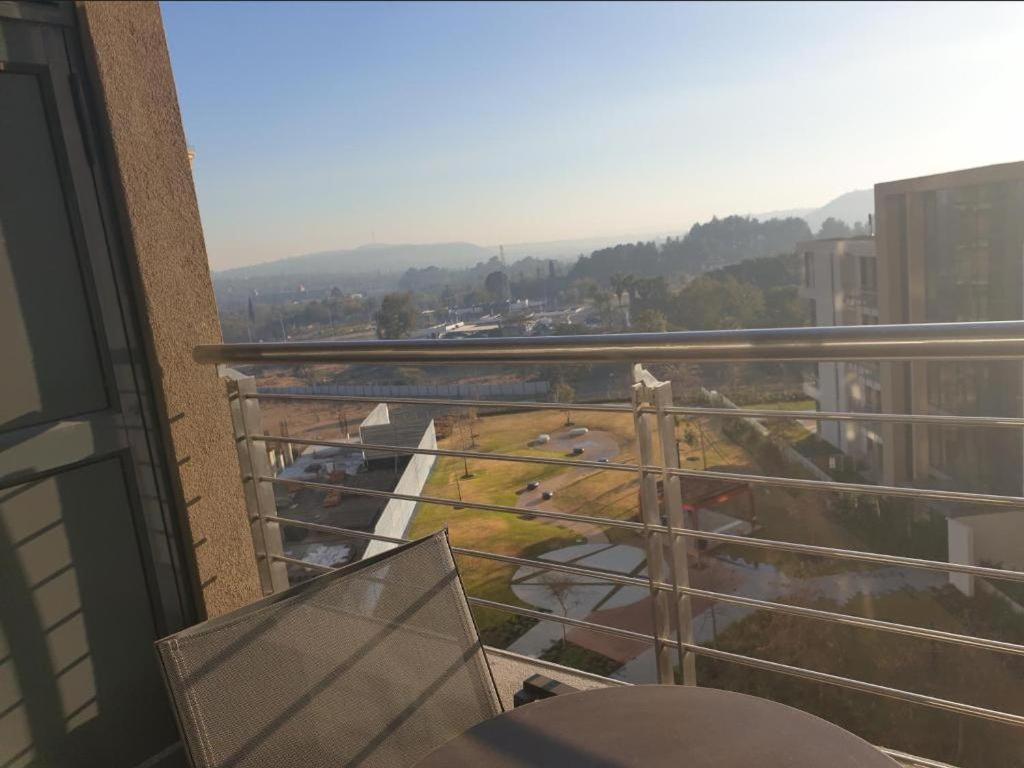 Menlyn Maine Apartments Pretoria Luaran gambar