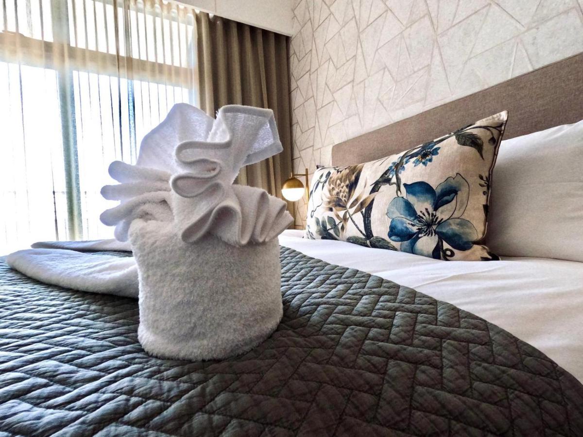 Menlyn Maine Apartments Pretoria Luaran gambar